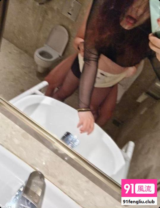 商场大战骚颖儿
